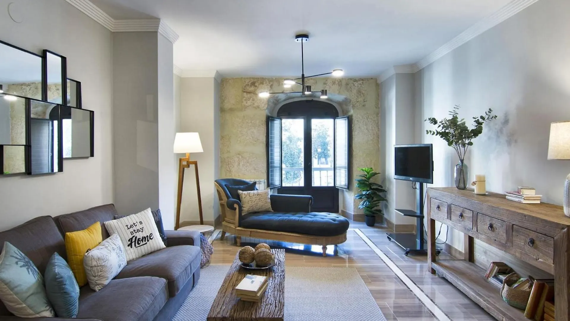 Elegant Town Hall Apartment With Views Granada 0*,  Spain