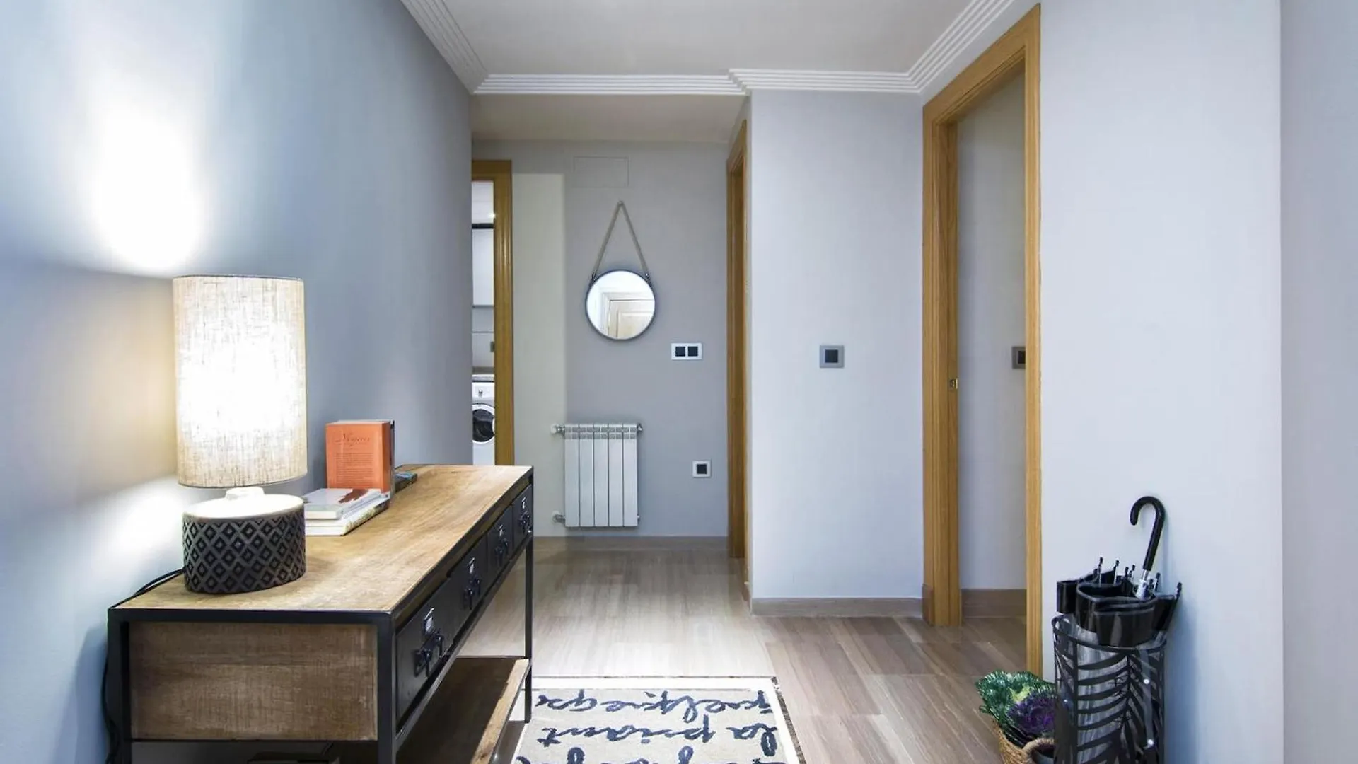 Elegant Town Hall Apartment With Views Granada